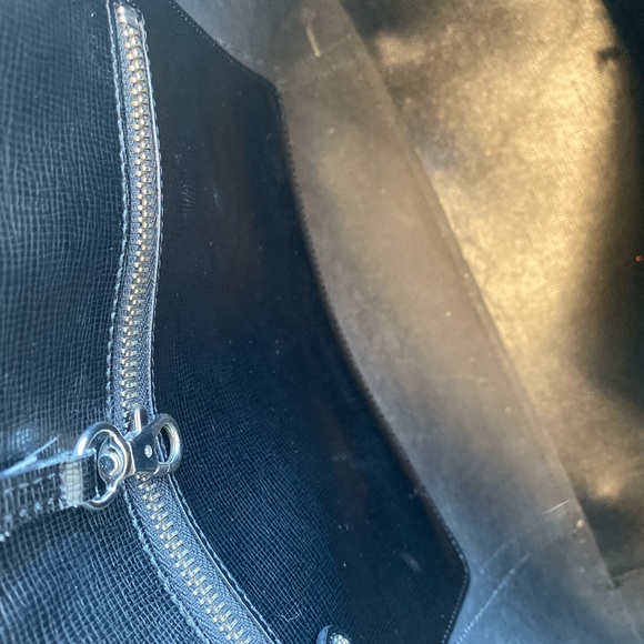 L.K.BENNETT SAFFIANO LEATHER EDGY CLASSI.C Frm LONDON Tote LUX GORG - Picture 14 of 15